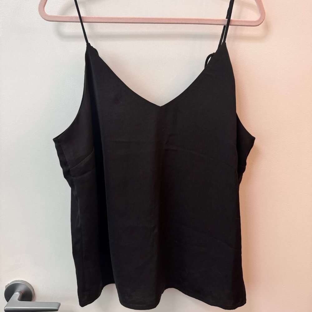 ✨ Banana Republic | Black Cami | Size L ✨